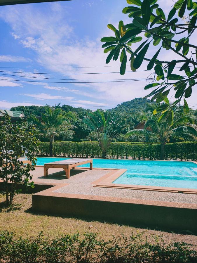 Weixiao Lanta Resort เกาะลันตา ภายนอก รูปภาพ